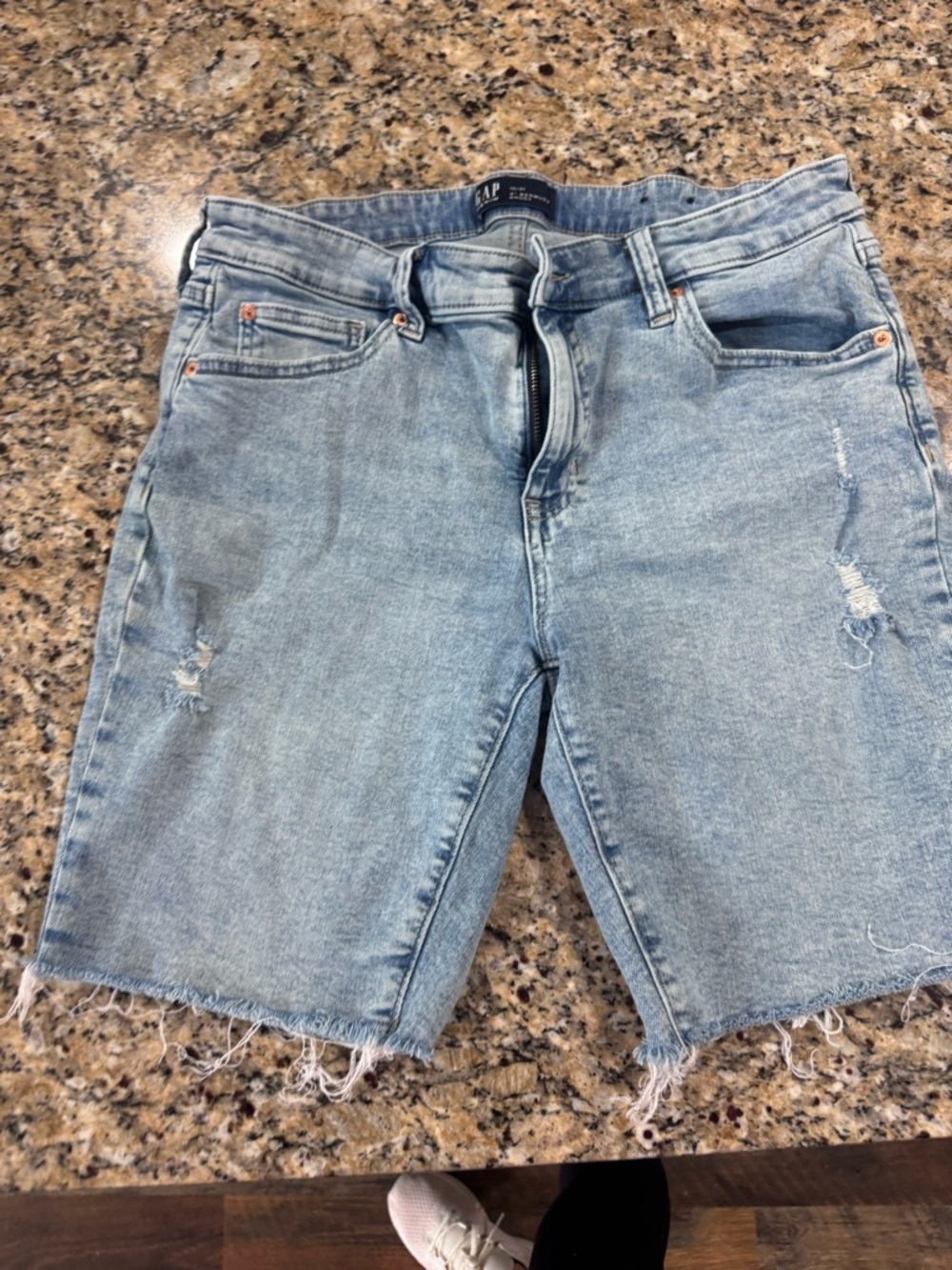 GAP Light Wash Distressed Men's Denim Shorts